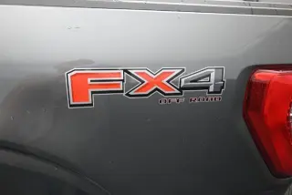 Ford F-150 2023 4x4 XL 2dr Cab Estándar 6.5 pies ST