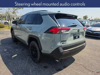 Toyota RAV4 2023 XLE 4p SUV