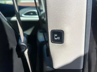 Chrysler Pacifica 2019 Limited 4dr Mini-Van