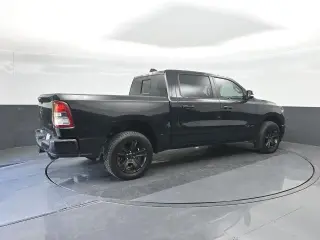 Ram 1500 2021 4x4 Big Horn 4dr Crew Cab 5.6 ft. SB Pickup