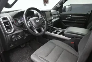 Ram 1500 2021 4x4 Big Horn 4dr Crew Cab 5.6 ft. SB Pickup