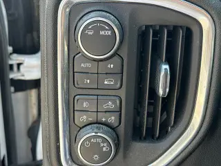 Chevrolet Silverado 1500 2021 4x4 RST 4p. Cabina de Tripulante 6.6 ft. CB