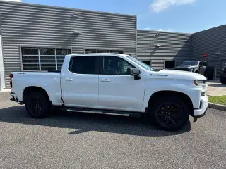 Chevrolet Silverado 1500 2021 4x4 RST 4p. Cabina de Tripulante 6.6 ft. CB