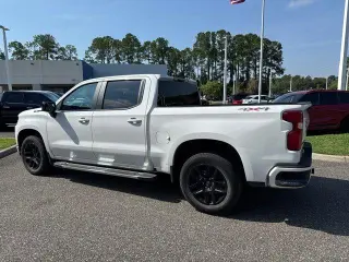 Chevrolet Silverado 1500 2021 4x4 RST 4p. Cabina de Tripulante 6.6 ft. CB