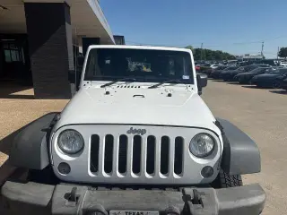 Jeep Wrangler Unlimited 2016 4x4 Sport RHD 4p SUV