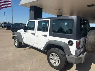 Jeep Wrangler Unlimited 2016 4x4 Sport RHD 4p SUV
