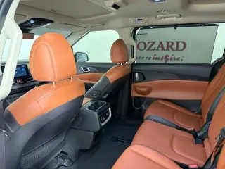Kia Carnival Hybrid 2026 SX Minivan 4p.