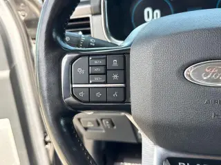 Ford F-150 2021 4x4 Platinum 4dr SuperCrew 5.5 ft. SB