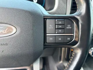 Ford F-150 2021 4x4 Platinum 4dr SuperCrew 5.5 ft. SB