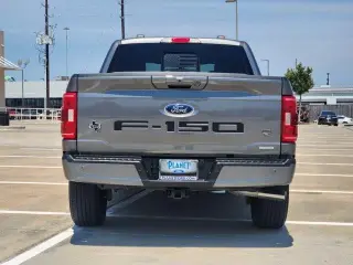Ford F-150 2022 4x2 XLT 4p SuperCrew 5.5 ft. CA