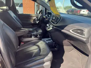 Chrysler Pacifica 2020 Touring 4p Minivan