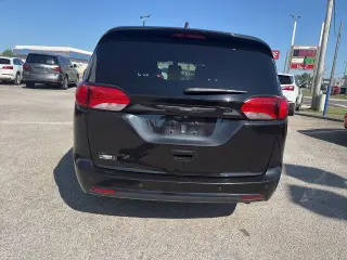 Chrysler Pacifica 2020 Touring 4p Minivan