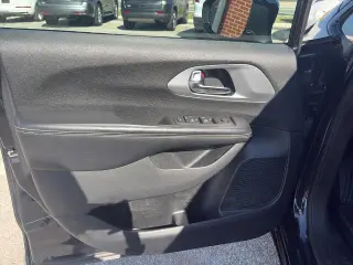 Chrysler Pacifica 2020 Touring 4p Minivan