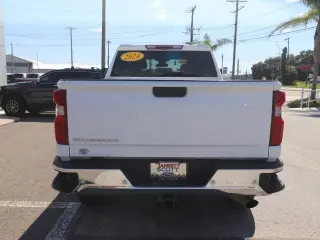 Chevrolet Silverado 2500HD 2024 4x2 Work Truck 4dr Crew Cab SB