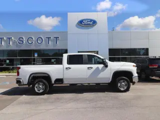 Chevrolet Silverado 2500HD 2024 4x2 Work Truck 4dr Crew Cab SB