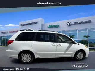Toyota Sienna 2008 CE 8-Pasajeros Minivan 4p