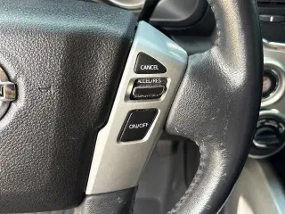 Nissan Titan XD 2017 4x4 S 4p Camioneta de Tripulación (Diesel)