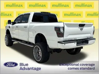 Nissan Titan XD 2017 4x4 S 4p Camioneta de Tripulación (Diesel)