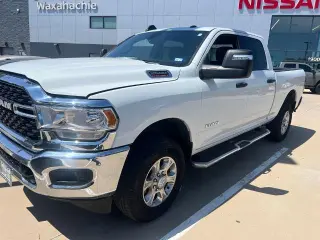 Ram 2500 2024 4x4 Big Horn 4p Cabina de Tripulante 6,3 pies CA Camioneta