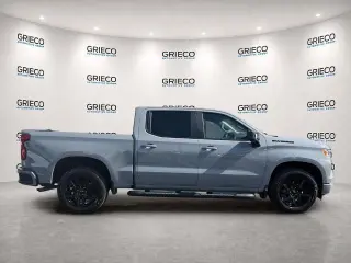 Chevrolet Silverado 1500 2025 4x2 RST 4p Cabina de Tripulante Estándar 5.8 pies ST