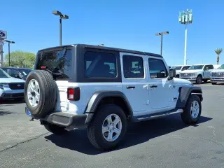 Jeep Wrangler Unlimited 2022 4x4 Sport 4p SUV