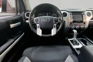 Toyota Tundra 2019 4x4 SR5 4p CrewMax Cab Pickup SB (5.7L V8)