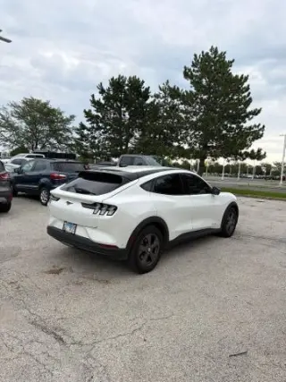 Ford Mustang Mach-E 2023 AWD Select 4p SUV