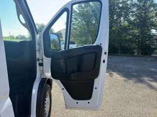 Ram ProMaster 2025 SLT+ 2500 136 WB 3dr Low Roof Furgoneta de Carga