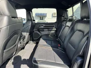 Ram 1500 2021 4x4 Laramie 4p Camioneta Cabina Doble 5.6 pies BA