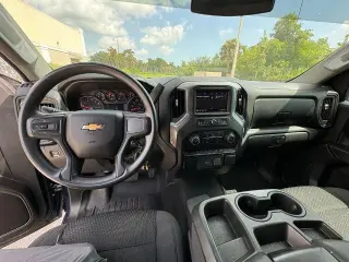 Chevrolet Silverado 1500 2020 4x4 Custom 4p Doble Cabina 6.6 pies SB