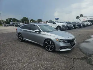 Honda Accord 2018 Sport 4p Sedan (2.0T I4 10A)