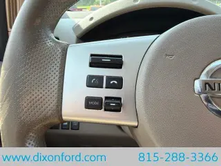 Nissan Frontier 2013 4x4 S 4dr Crew Cab 5 pies. SB Pickup 6M