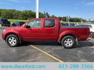 Nissan Frontier 2013 4x4 S 4dr Crew Cab 5 pies. SB Pickup 6M