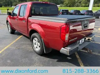Nissan Frontier 2013 4x4 S 4dr Crew Cab 5 pies. SB Pickup 6M