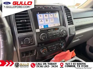 Ford F-350 Super Duty 2019 4x4 XLT 4dr Crew Cab 6.8 ft. SB SRW Camioneta