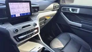 Ford Explorer 2023 XLT 4p SUV