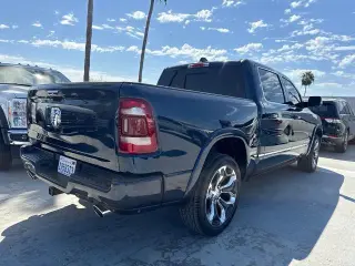 Ram 1500 2020 4x2 Limited 4p Cabina Extendida 5.6 ft. SB Camioneta