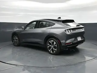 Ford Mustang Mach-E 2023 Premium 4p SUV