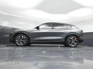 Ford Mustang Mach-E 2023 Premium 4p SUV