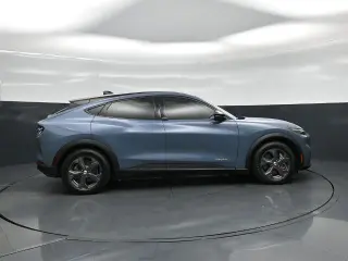 Ford Mustang Mach-E 2023 Select 4p SUV
