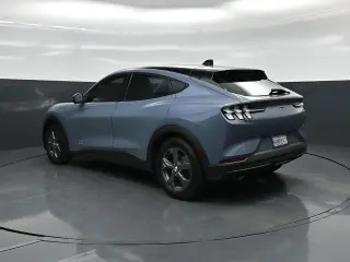 Ford Mustang Mach-E 2023 Select 4p SUV
