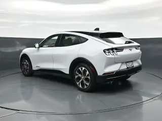 Ford Mustang Mach-E 2023 Premium 4p SUV