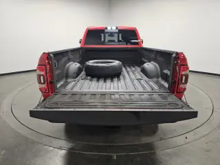 Ram 2500 2019 4x4 Laramie 4p. Cabina de Tripulación 8 pies. Camión de Carga Pesada