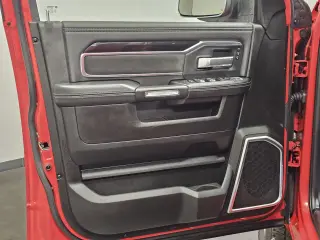 Ram 2500 2019 4x4 Laramie 4p. Cabina de Tripulación 8 pies. Camión de Carga Pesada