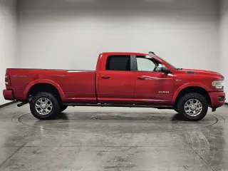 Ram 2500 2019 4x4 Laramie 4p. Cabina de Tripulación 8 pies. Camión de Carga Pesada