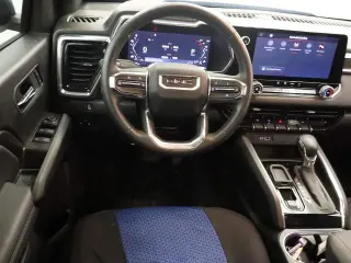 GMC Canyon 2026 4x2 Elevation 4p. Cabina Completa 5 pies de caja larga