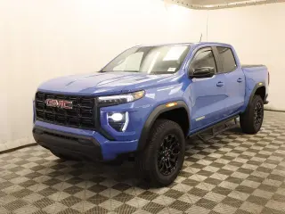 GMC Canyon 2026 4x2 Elevation 4p. Cabina Completa 5 pies de caja larga