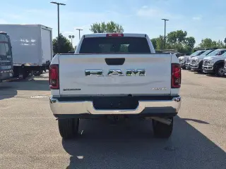 Ram 2500 2026 4x4 Big Horn 4p Crew Cab 6.3 ft. SB Pickup
