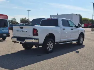 Ram 2500 2026 4x4 Big Horn 4p Crew Cab 6.3 ft. SB Pickup