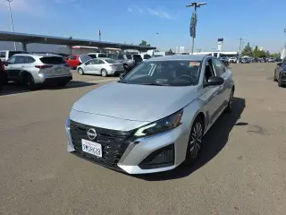 Nissan Altima 2024 2.5 SV 4p Sedán